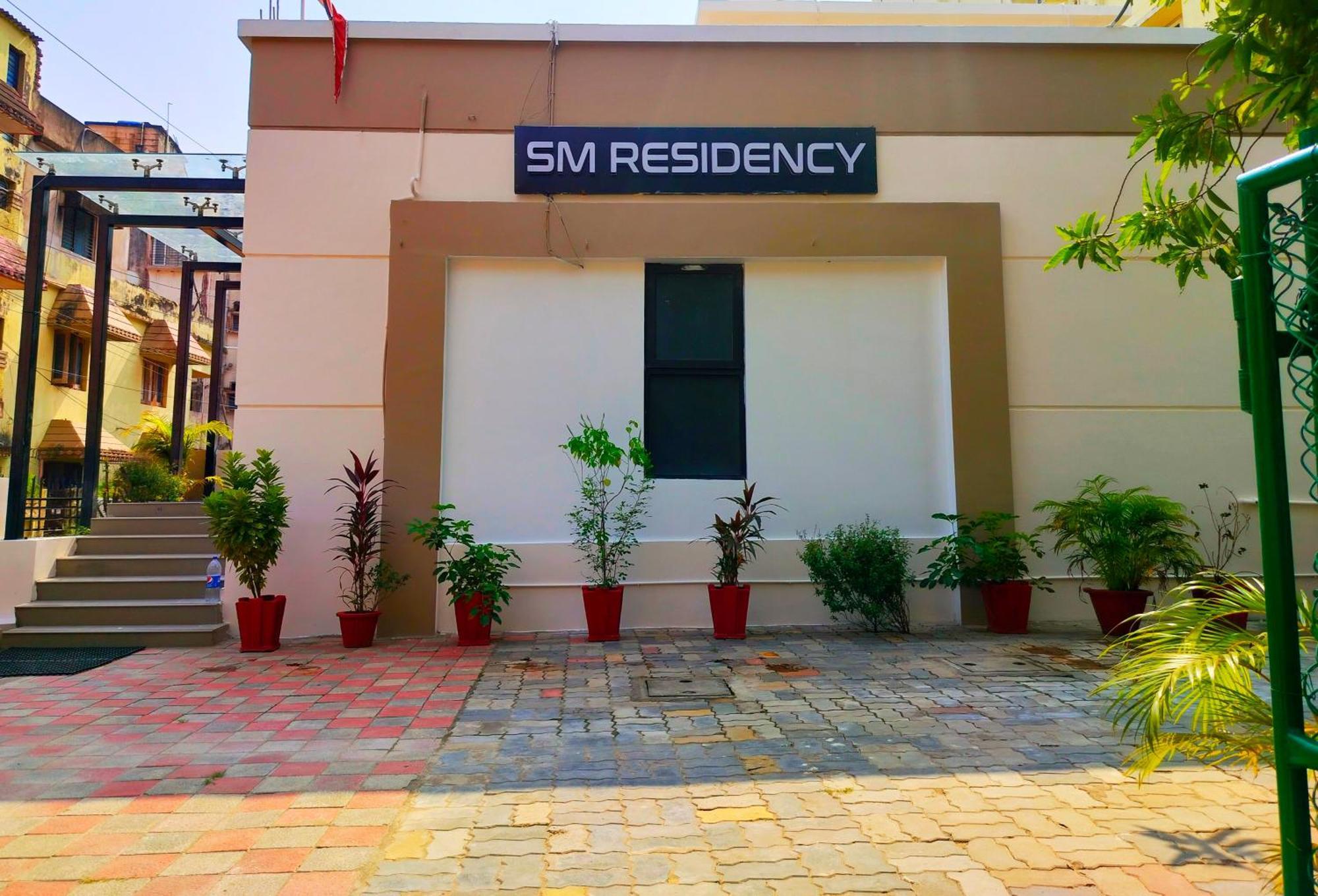 Отель Sm Residency Бхубанешвара Экстерьер фото